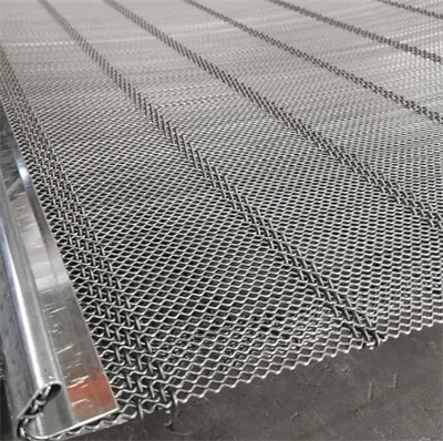 what's the difference of poly ripple screen and wire ripple screen?