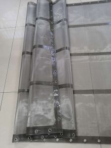Grommet Screen