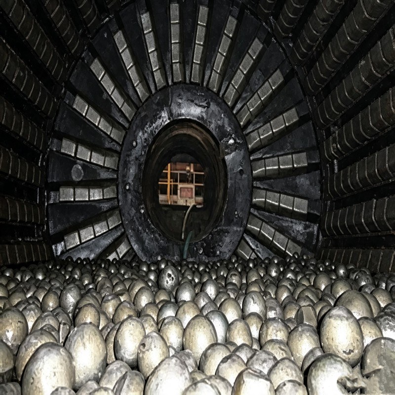 High chrome grinding media balls for copper ore grinding operations