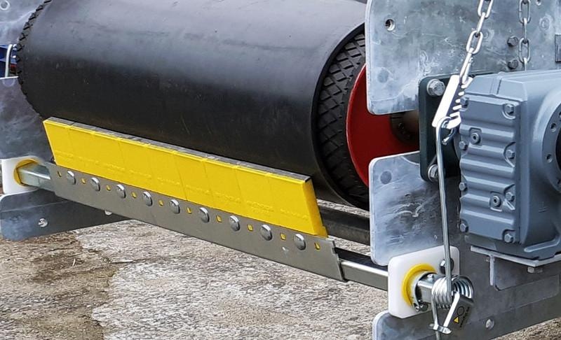 Conveyor Belt (5) Polyurethane conveyor belt cleaner blades removing iron ore carryback